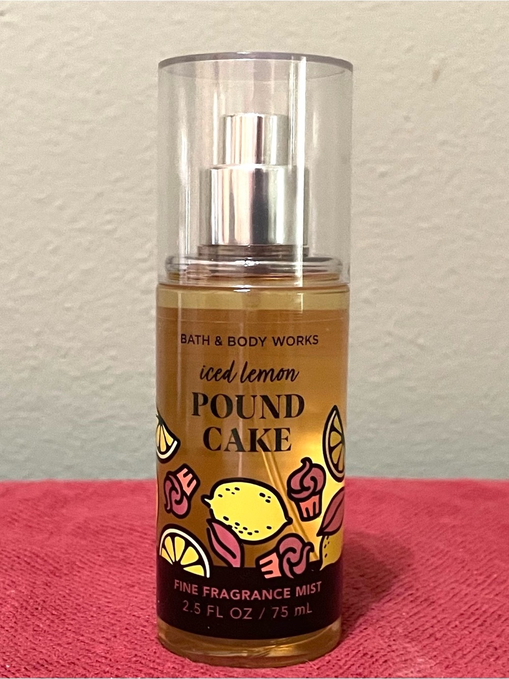 Bath & Body Works ICED LEMON POUND CAKE TRAVEL MIST
